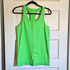 Heat gear Under Armour tank